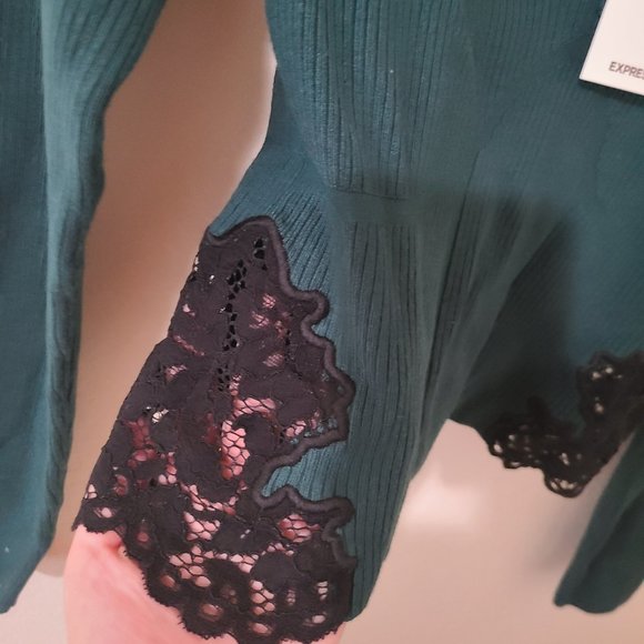 Express Body Contour Lace Top M - Picture 3 of 4